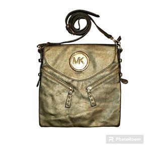 Knockoff? Michael Kors Silver Metalic  Crossbody Purse